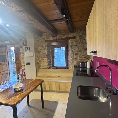 La Casita De *